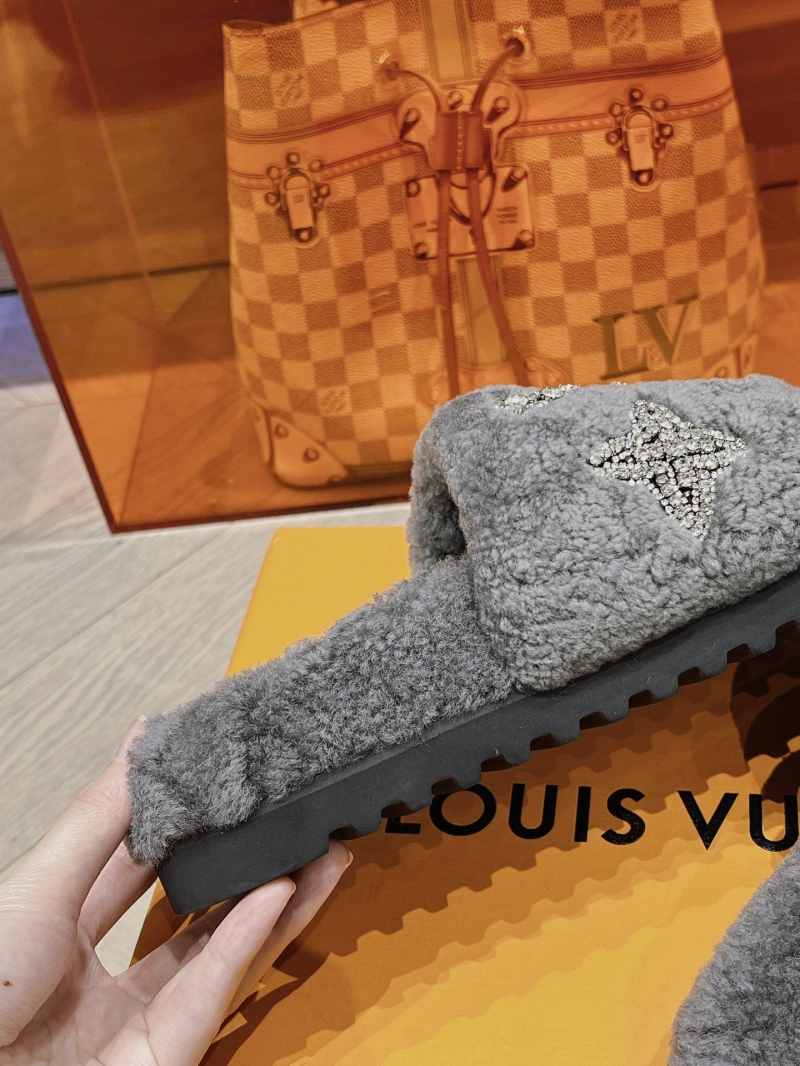 Louis Vuitton Slippers